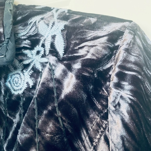 WOW!! STRETCH VELVET SURREALIST JACKET WITH MANY DETAILS - Picture 4 of 9
